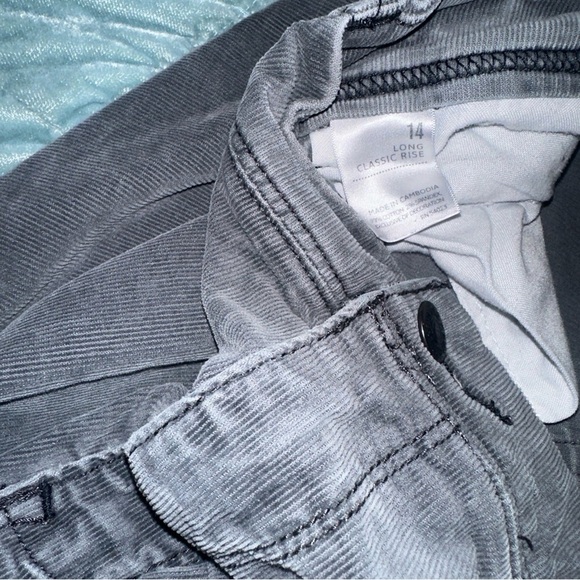 Old Navy The Sweetheart Women 14 Long corduroy pants Classic Rise Boot Cut pants - Picture 6 of 6